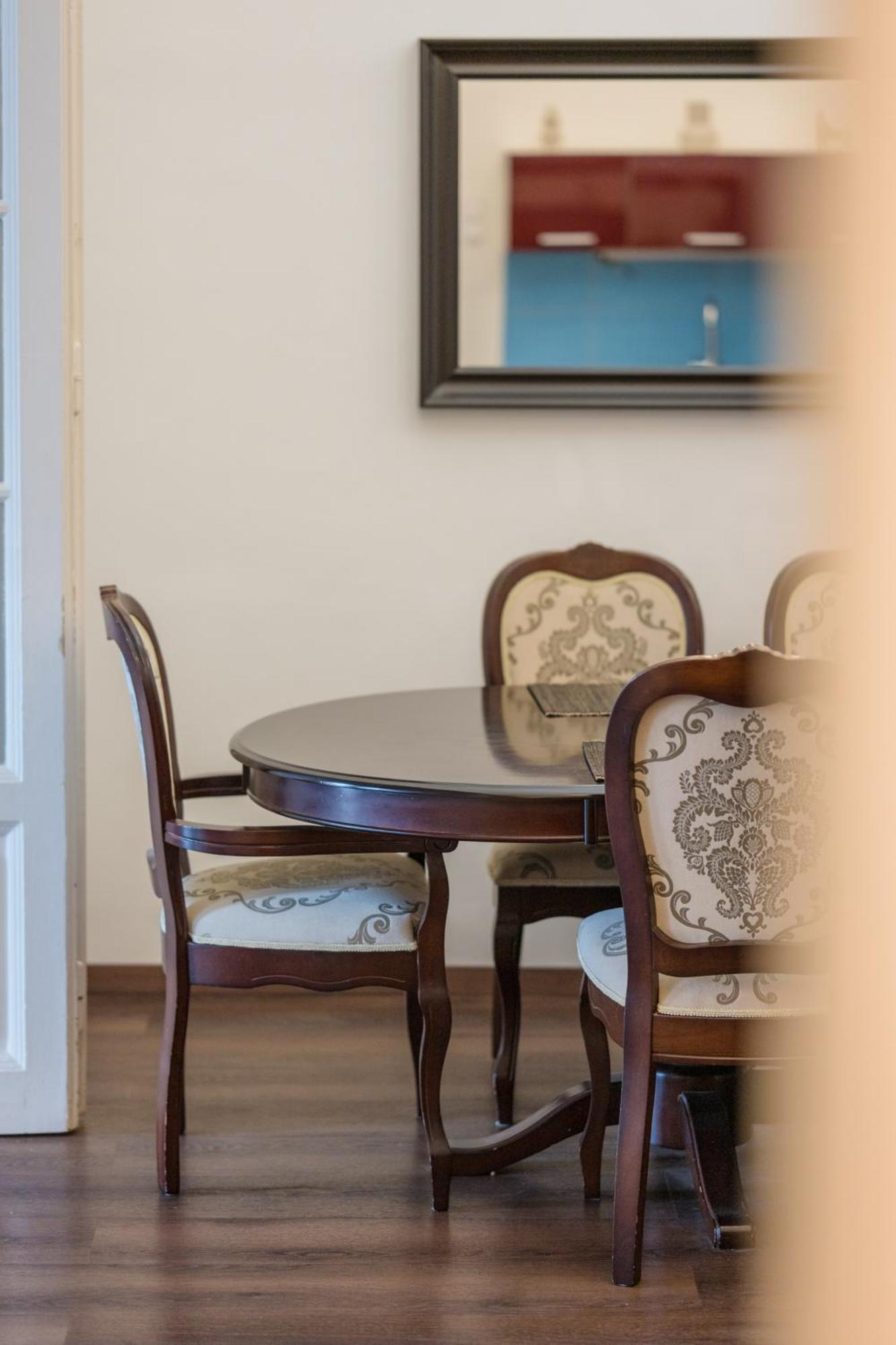Venus Apartments - Broadway I Budapest Eksteriør billede